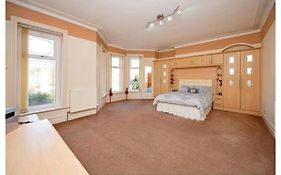 Blackburn Guest House Preston New Road